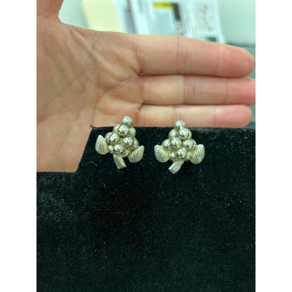 Sterling Silver Grape Leaves Earrings-Vintage - Picture 5 of 5